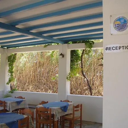 ξενοδοχείο καλαμιές Ξενοδοχείο με διαμερίσματα 2*
