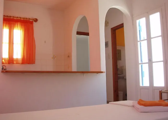 ξενοδοχείο καλαμιές 2*