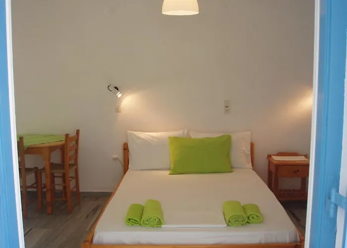 ξενοδοχείο καλαμιές 2*