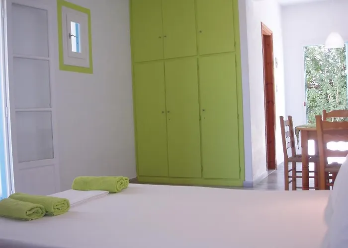 ξενοδοχείο καλαμιές